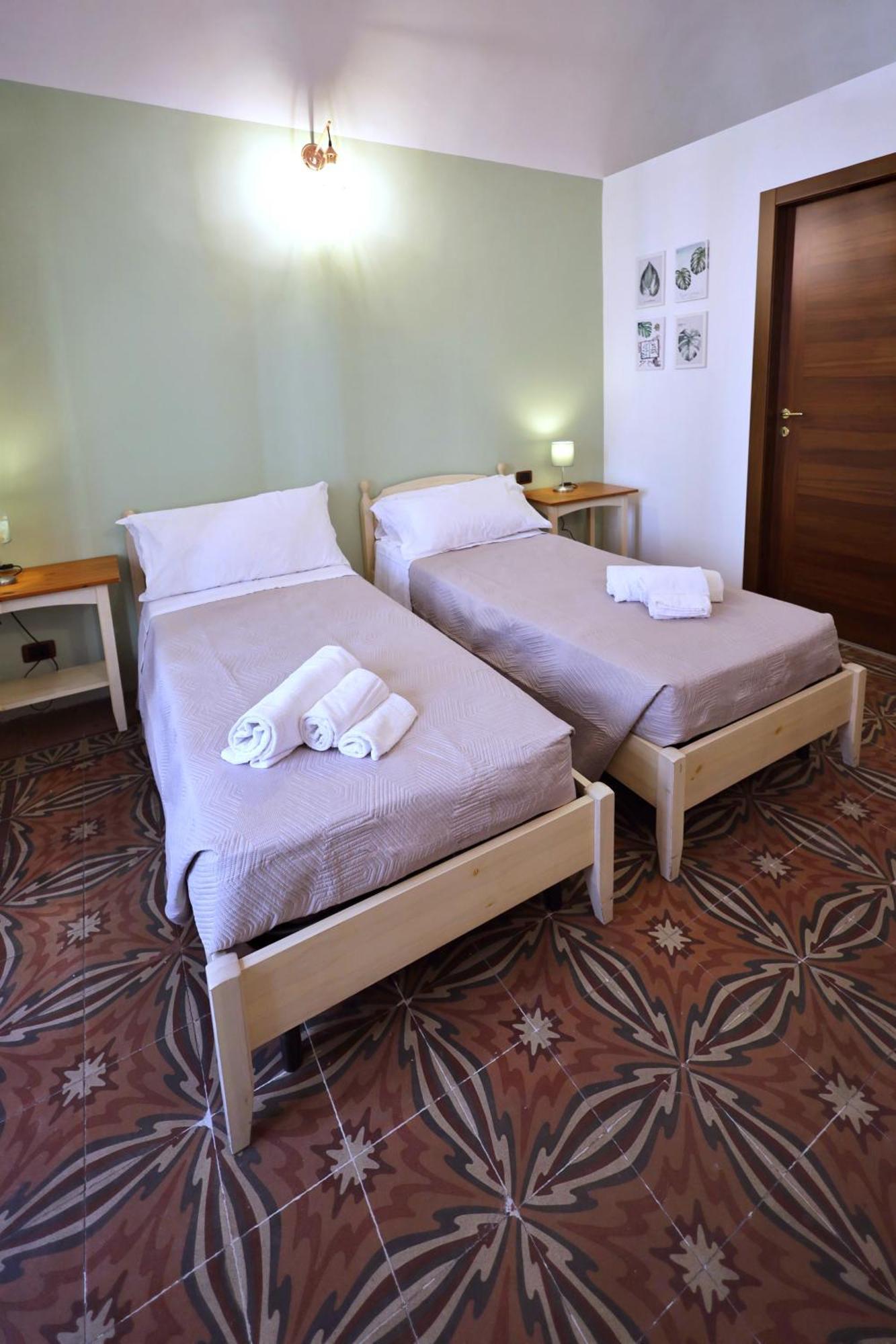 Cataneasy Rooms Eksteriør billede